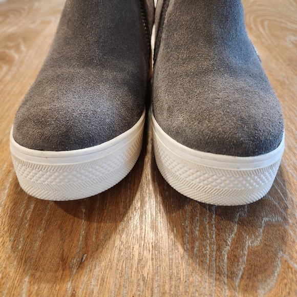 STEVE MADDEN Platform Wedgie Gray Suede Double Zip Sneaker Bootie Womens Size 8 - Picture 3 of 12